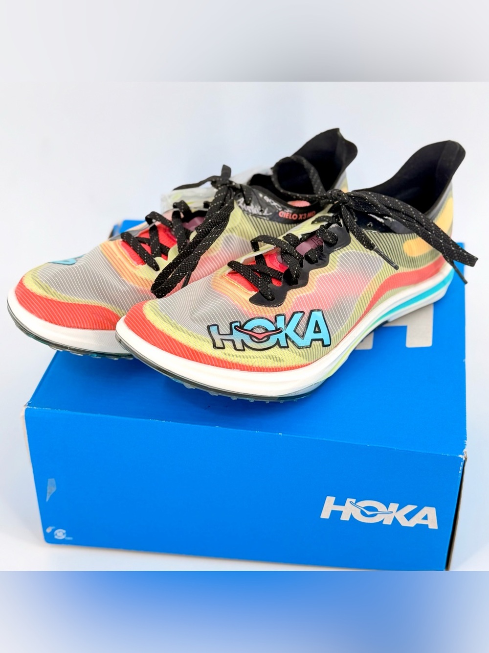 HOKA Cielo X 3 MD Carbon Track Spikes Black Yuzu Men 7.5 Women 9
